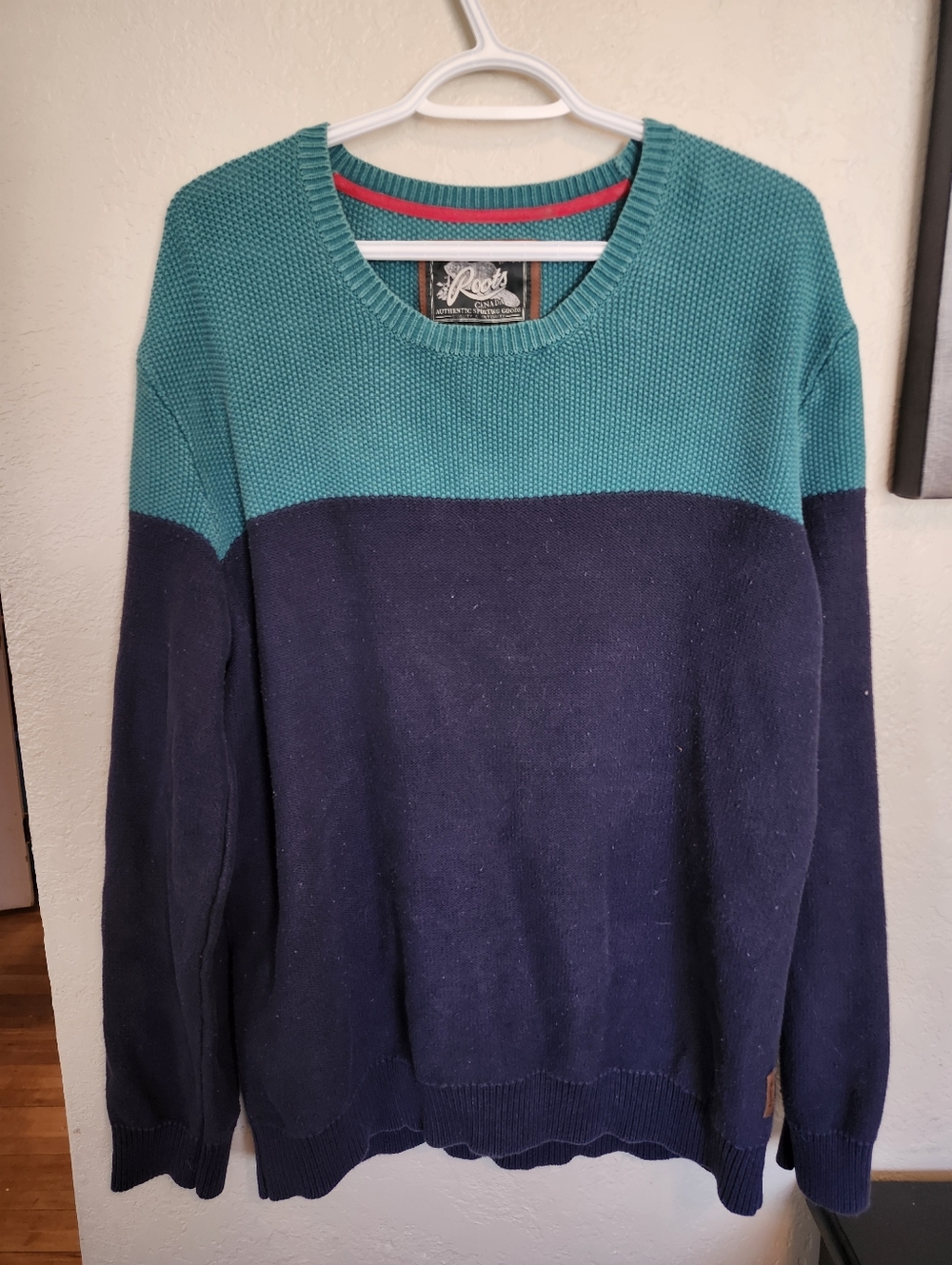 Roots Teal and Navy Colorblock Crewneck Sweater Mens XXL